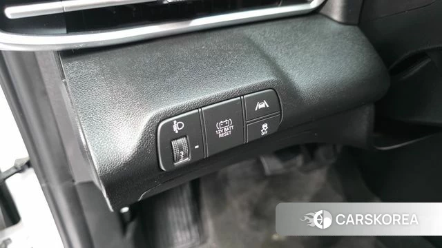 Hyundai Avante Hybrid (CN7) id 4936384 из Кореи 8