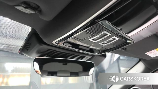 Land Rover Range Rover Velar id 5010961 из Кореи 8