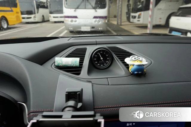 Porsche Makan EV id 4757107 из Кореи 8