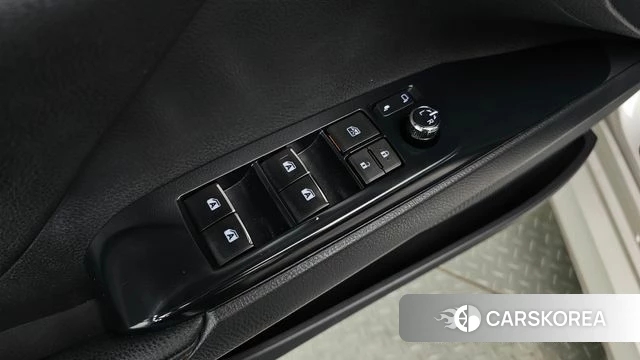 Toyota Camry (XV70) id 5029069 из Кореи 8