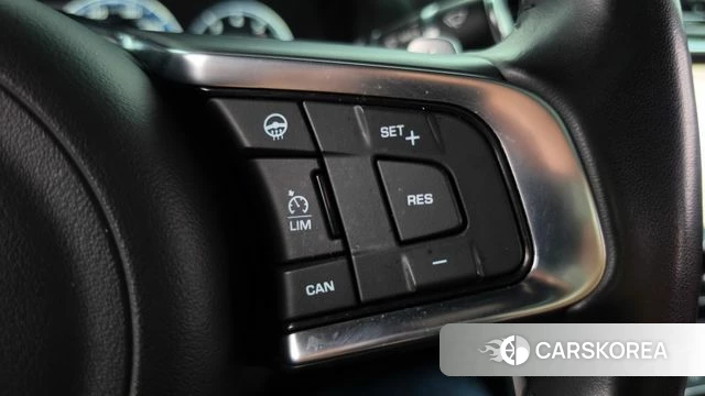 Jaguar XE id 4998417 из Кореи 8