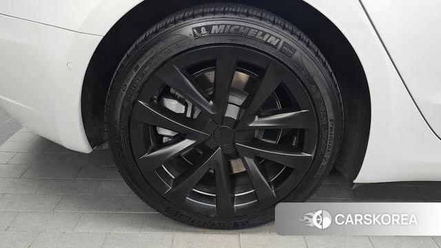 Tesla Model 3 id 4676679 из Кореи 8