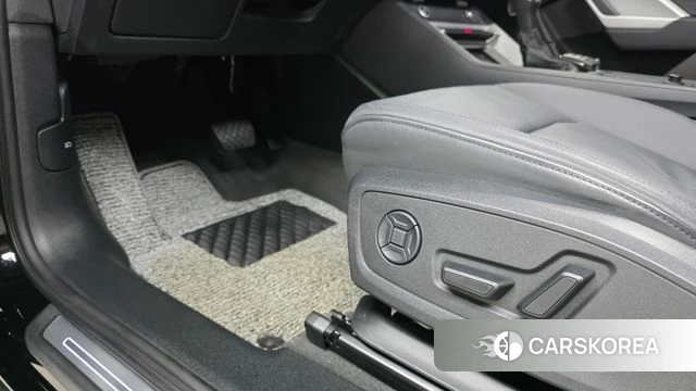 Audi Q3 (F3) id 5001722 из Кореи 8