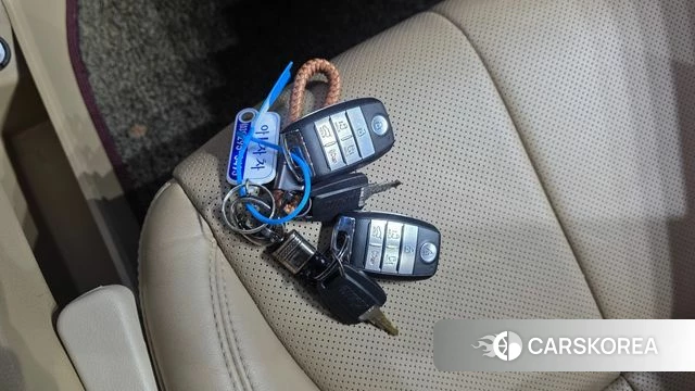 Kia The New Carnival id 5042070 из Кореи 8