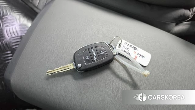 Hyundai The New Grand Starex id 5004122 из Кореи 8