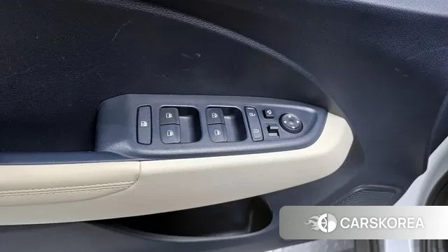 Hyundai Venue id 3655331 из Кореи 8