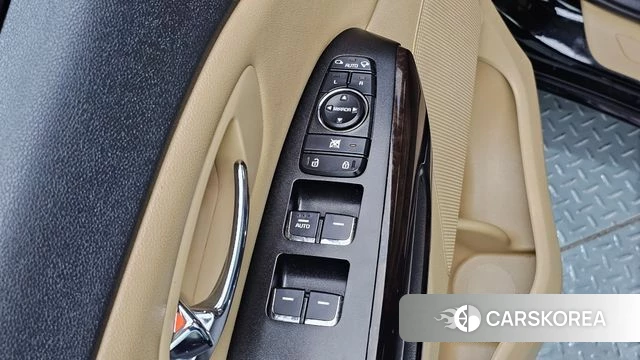 Kia The New Carnival id 4856237 из Кореи 8