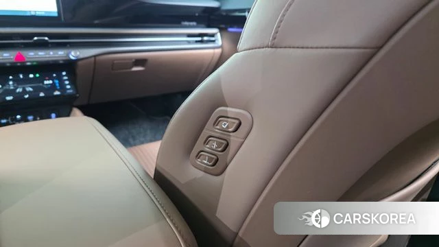 Hyundai Grandeur Hybrid (GN7) id 4975268 из Кореи 8
