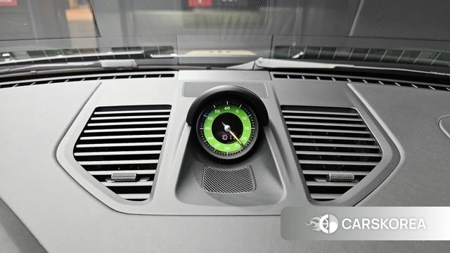 Porsche 911(992) id 5040494 из Кореи 8