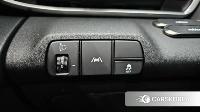 Hyundai Avante (CN7) id 3842772 из Кореи 8