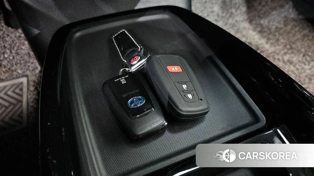 Toyota Prius 4th Generation id 4895244 из Кореи 8