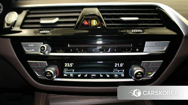 BMW 5 Series (G30) id 5041723 из Кореи 8