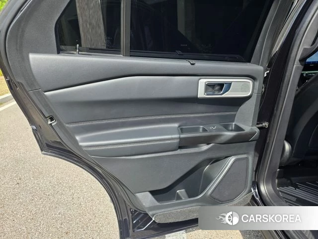 Ford Explorer 6th Generation id 4930429 из Кореи 8