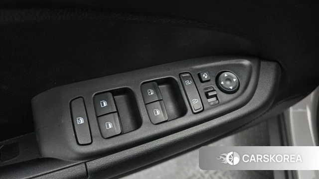 Hyundai Venue id 5021610 из Кореи 8