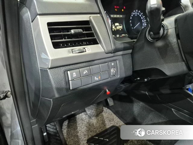 Ssangyong Rexton Sports id 4971097 из Кореи 8