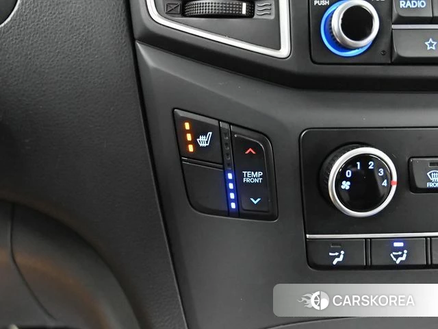 Hyundai The New Grand Starex id 4713191 из Кореи 8