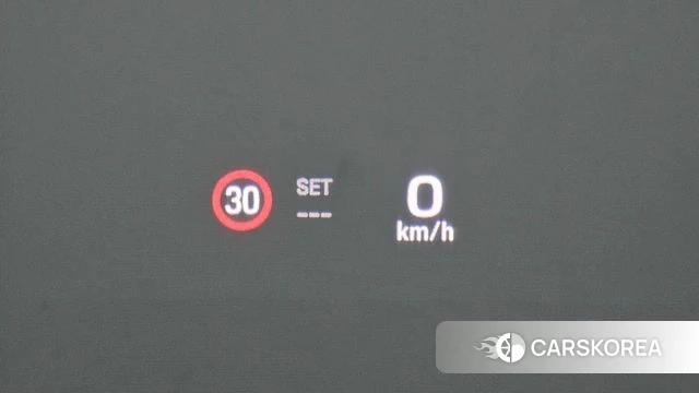 Porsche Makan EV id 3786198 из Кореи 8