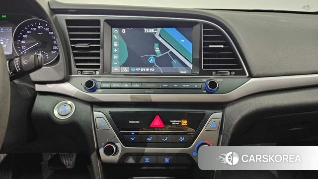 Hyundai Avante AD id 4960553 из Кореи 8