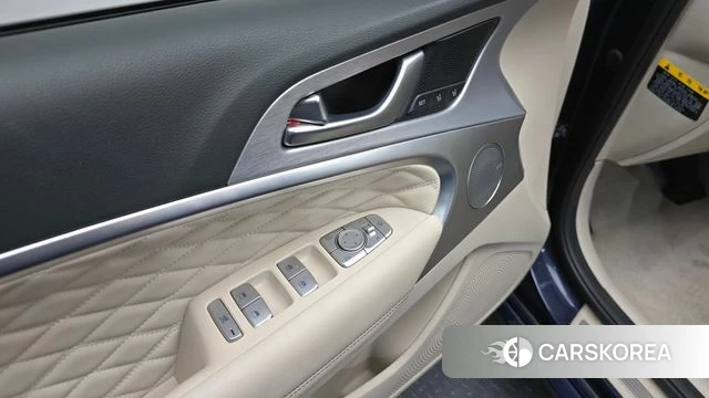 Genesis G70 id 3834577 из Кореи 8