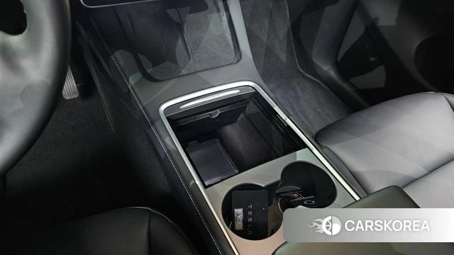 Tesla Model Y id 5021357 из Кореи 8
