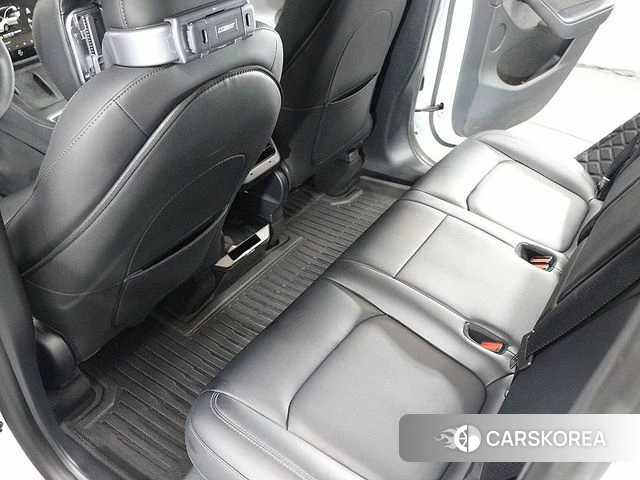 Tesla Model Y id 5031452 из Кореи 8