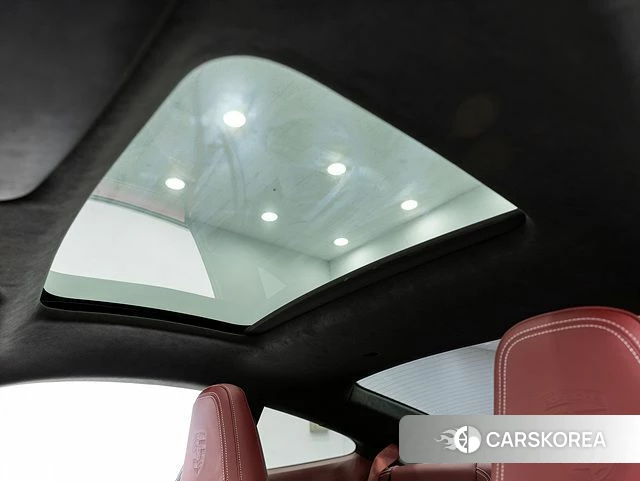 Porsche 911(992) id 5001611 из Кореи 8