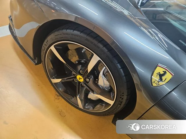 Ferrari SF90 Spider id 5033849 из Кореи 8