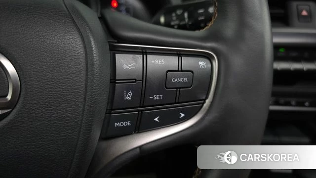 Lexus UX250h id 4998523 из Кореи 8