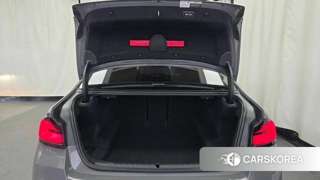 BMW 5 Series (G30) id 4997541 из Кореи 8