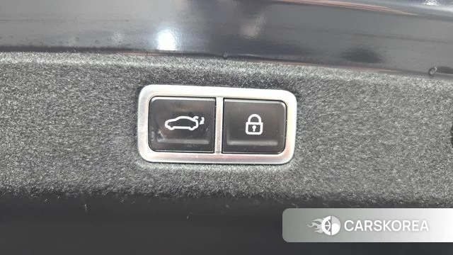 Hyundai Grandeur Hybrid (GN7) id 5021330 из Кореи 9