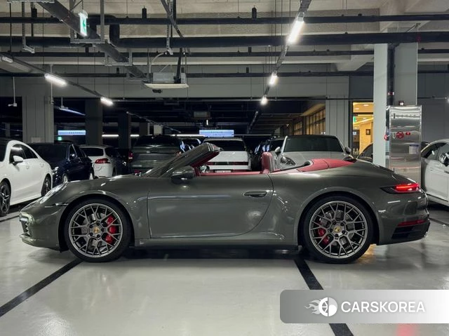 Porsche 911(992) id 4943118 из Кореи 8
