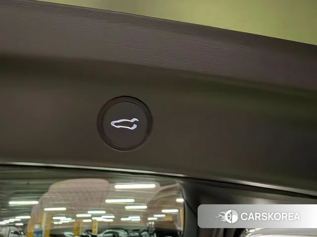 Tesla Model Y id 5039099 из Кореи 8