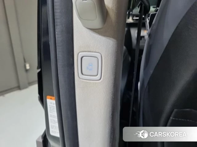 Hyundai Staria id 5047342 из Кореи 8