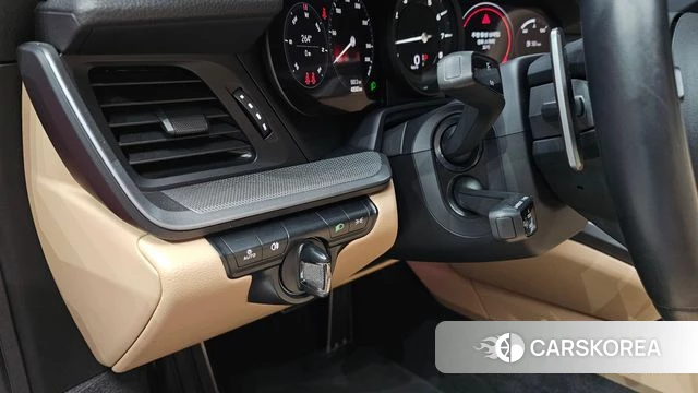 Porsche 911(992) id 5040551 из Кореи 8