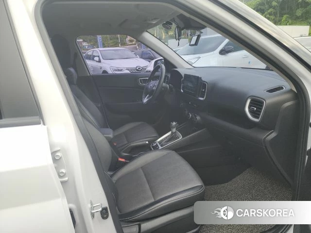 Hyundai Venue id 4543100 из Кореи 8