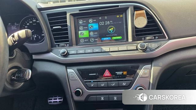 Hyundai Avante AD id 5000820 из Кореи 8