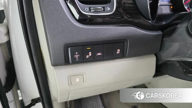 Kia The New Carnival id 5035610 из Кореи 8