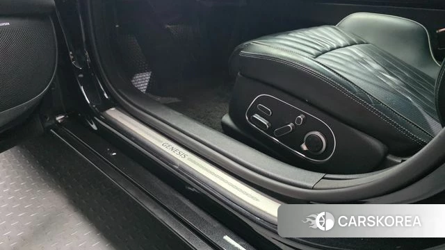 Genesis G90 (RS4) id 4951398 из Кореи 8