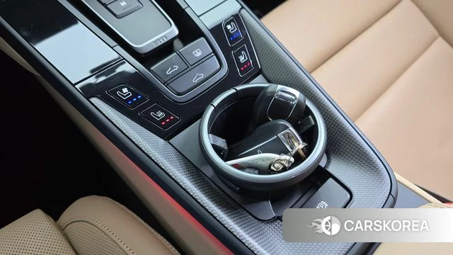 Porsche 911(992) id 5021102 из Кореи 8