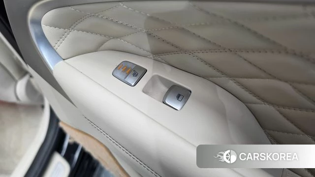 Genesis G70 id 5035356 из Кореи 8