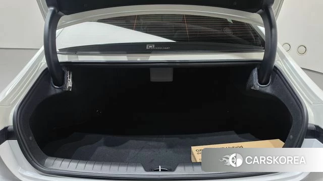 Hyundai Grandeur Hybrid (GN7) id 5001928 из Кореи 8