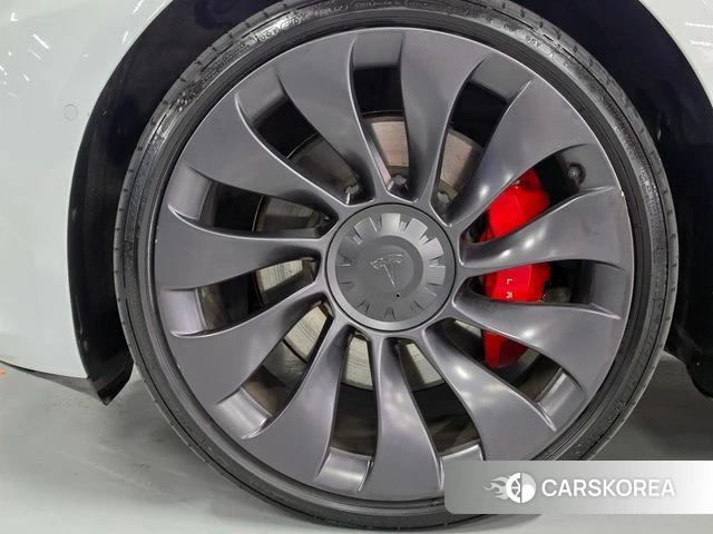 Tesla Model 3 id 4966711 из Кореи 8