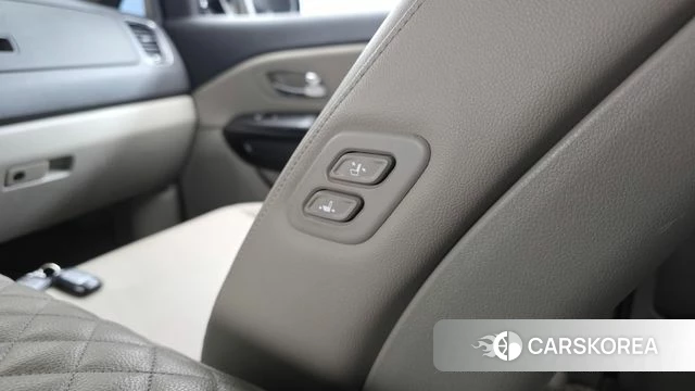 Kia The New Carnival id 5041782 из Кореи 8
