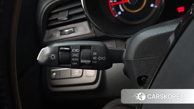 Ssangyong Tivoli Air id 3723762 из Кореи 8