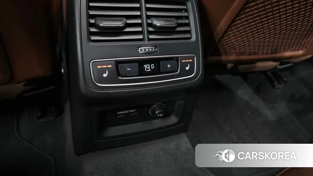 Audi A4 (B9) id 5003131 из Кореи 8