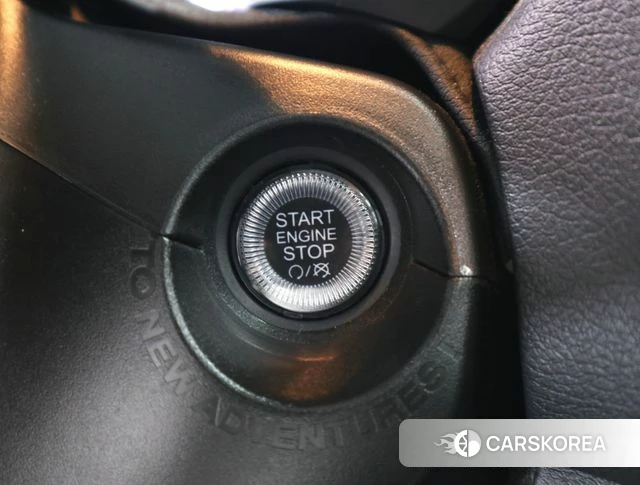 Jeep Renegade id 4905360 из Кореи 8