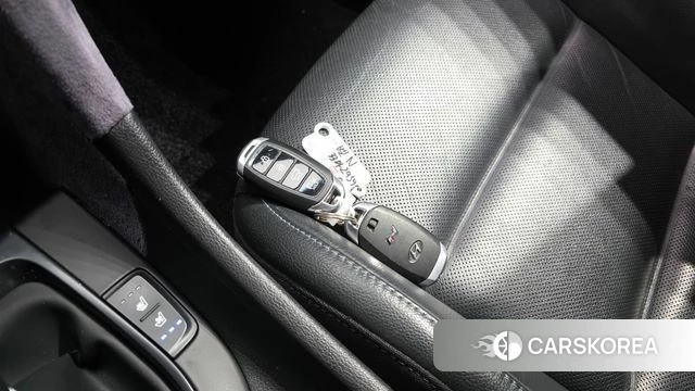 Hyundai Veloster (JS) id 4698847 из Кореи 8