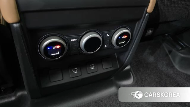 Land Rover Defender (L663) id 4940926 из Кореи 8
