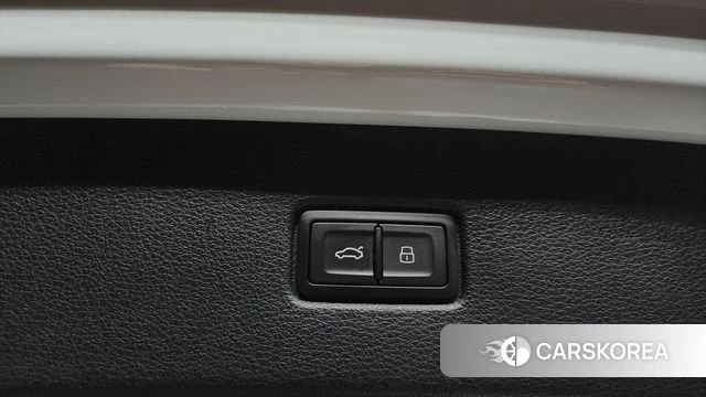 Audi SQ7 (4M) id 4635578 из Кореи 8