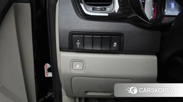 Kia The New Carnival id 4998630 из Кореи 8